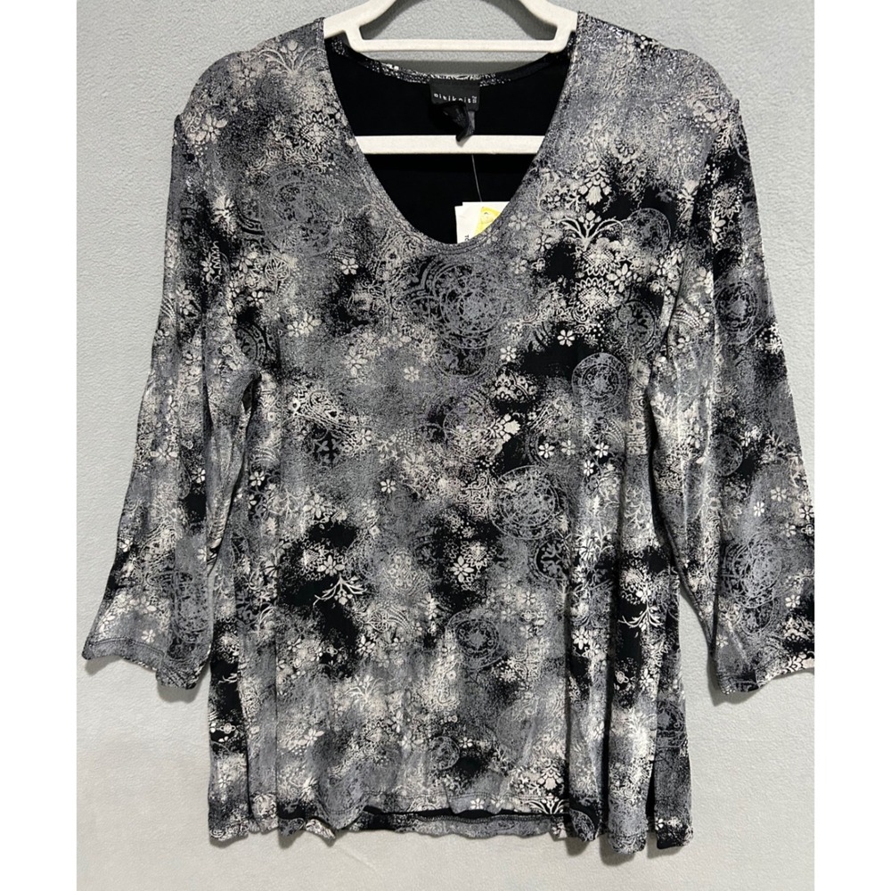 Citiknit Top Womens Large Black White Floral 3/4 Sleeve V-Neck Slinky Knit
